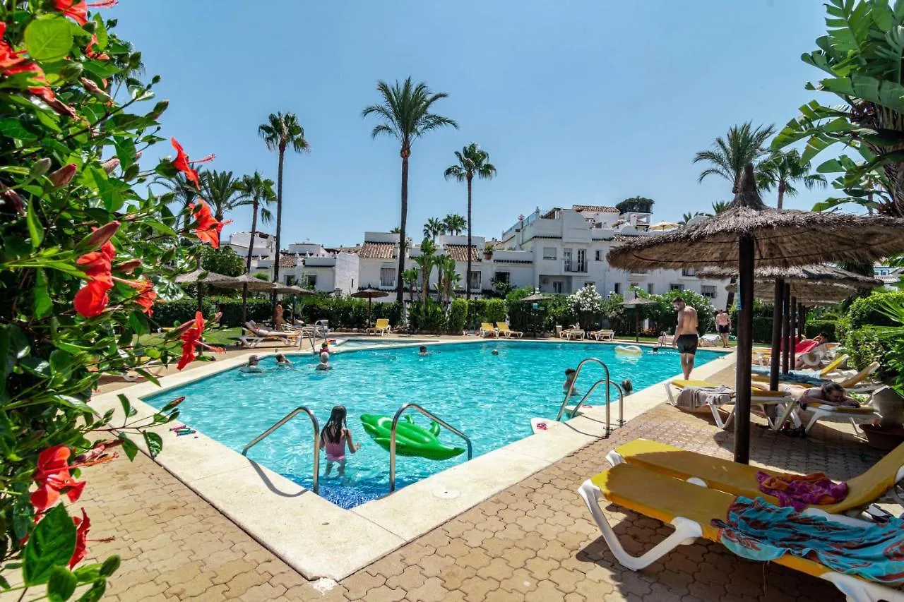 Adp- San Pedro Beach By Roomservices ماربيا 0*,
